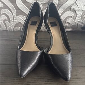 White House Black Market Ella Black Wavy Pump